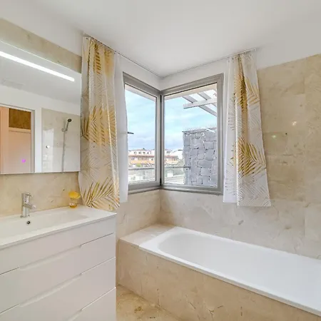 펜션 Ocean Front Line Golf And Sport Sun Bay 산미겔데아보나