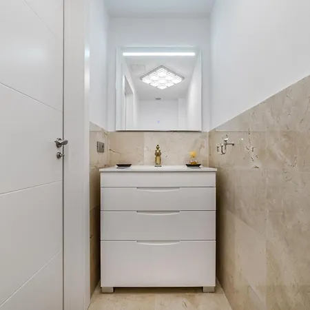 Ocean Front Line Golf And Sport Sun Bay 펜션 *