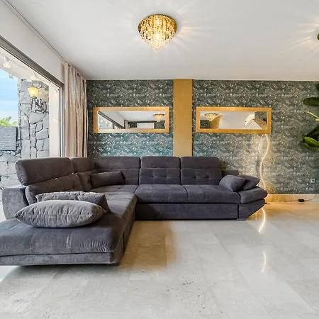 Ocean Front Line Golf And Sport Sun Bay