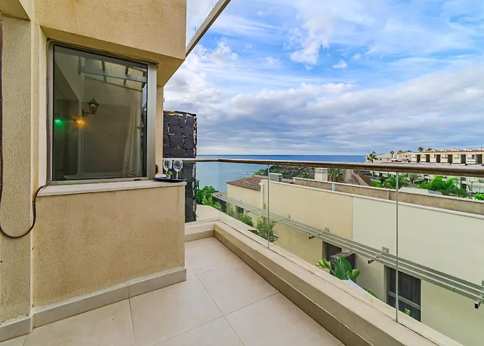 Hébergement de vacances Ocean Front Line Golf And Sport Sun Bay *