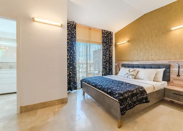 Ocean Front Line Golf And Sport Sun Bay *